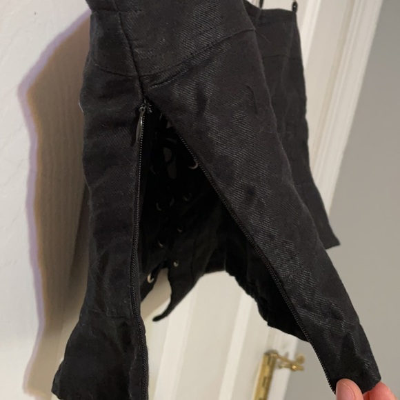 Top - Picture 3 of 3